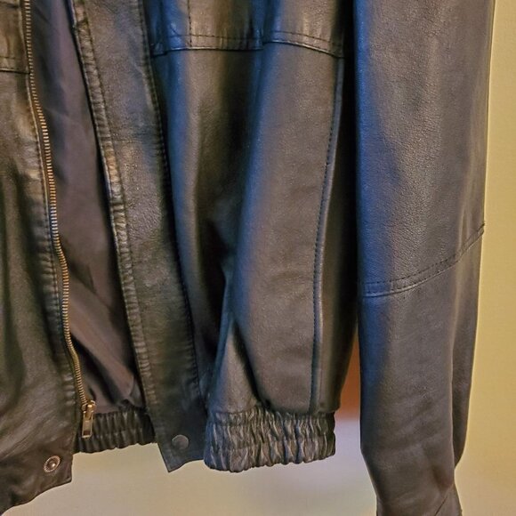 Vintage Black Leather Bomber Jacket Size XL - Picture 5 of 9